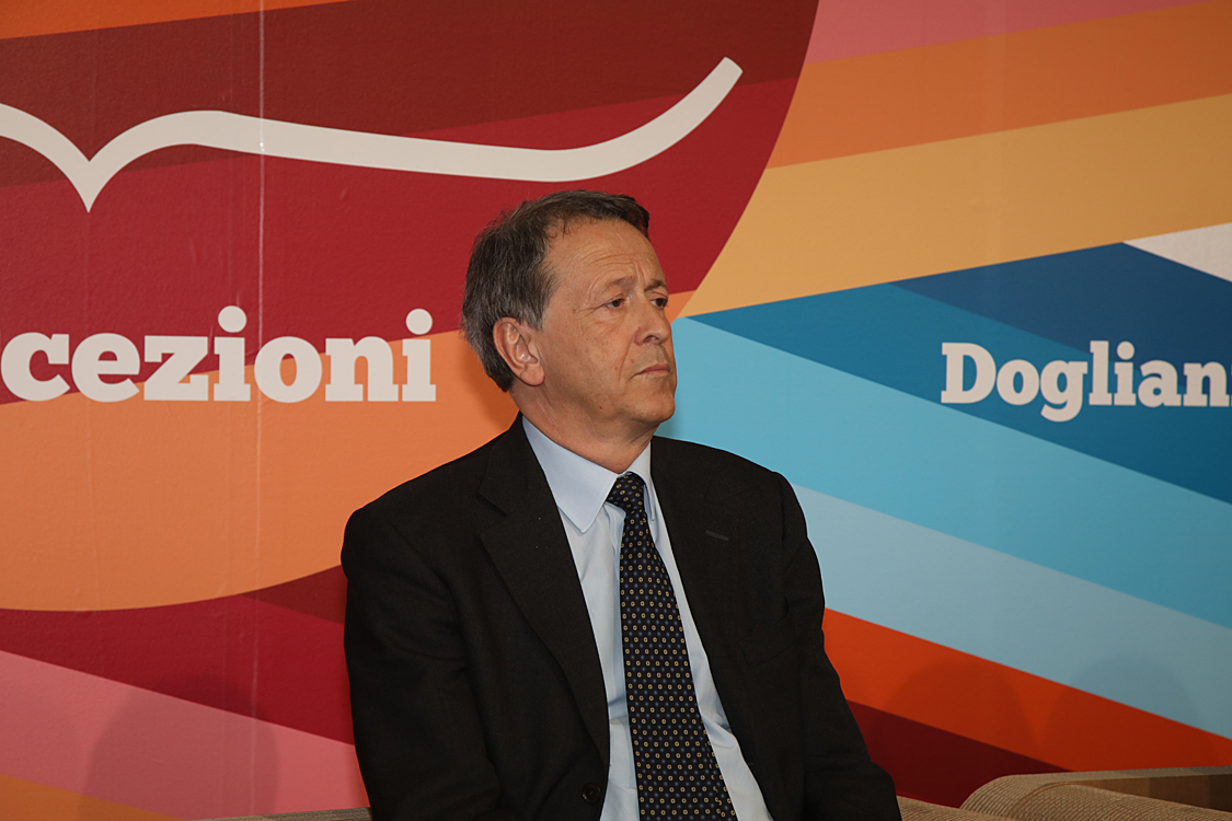 Festival della TV e dei Nuovi Media 2019_330.jpg - L'Europa è ancora nel nostro futuro? Il consueto incontro tra i direttori delle principali testate nazionali per discutere sull’Europa a tre settimane dal voto. Lucia Annunziata, Marco Damilano, Luciano Fontana, Maurizio Molinari, Fabio Tamburini, Mario Tarquinio, Carlo Verdelli  con Sarah Varetto